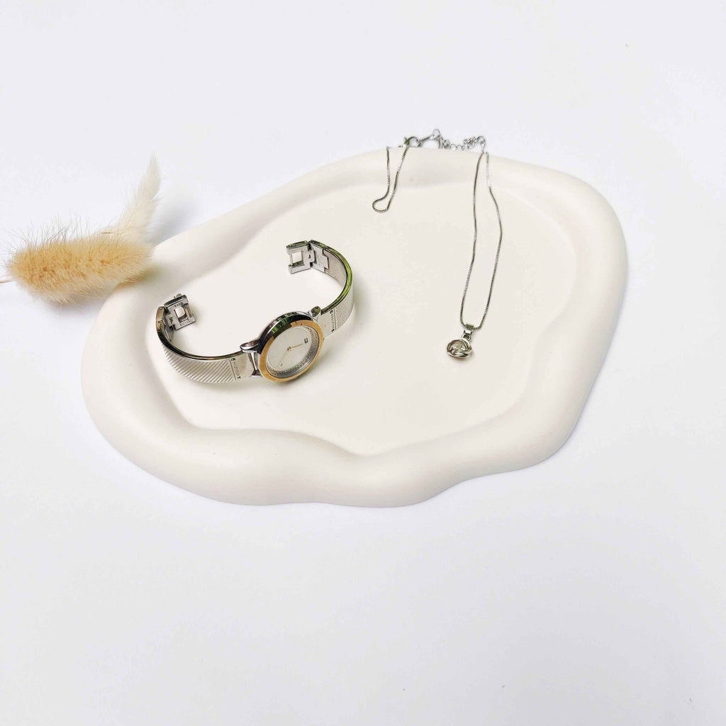 Wavy cloud decorative tray