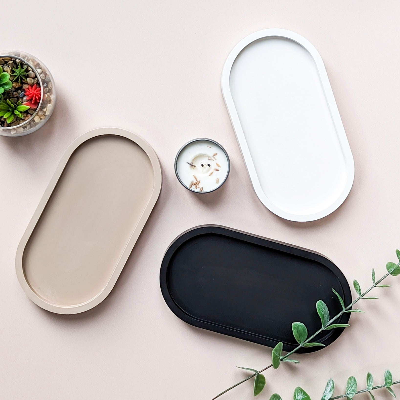 Oval trinket trays